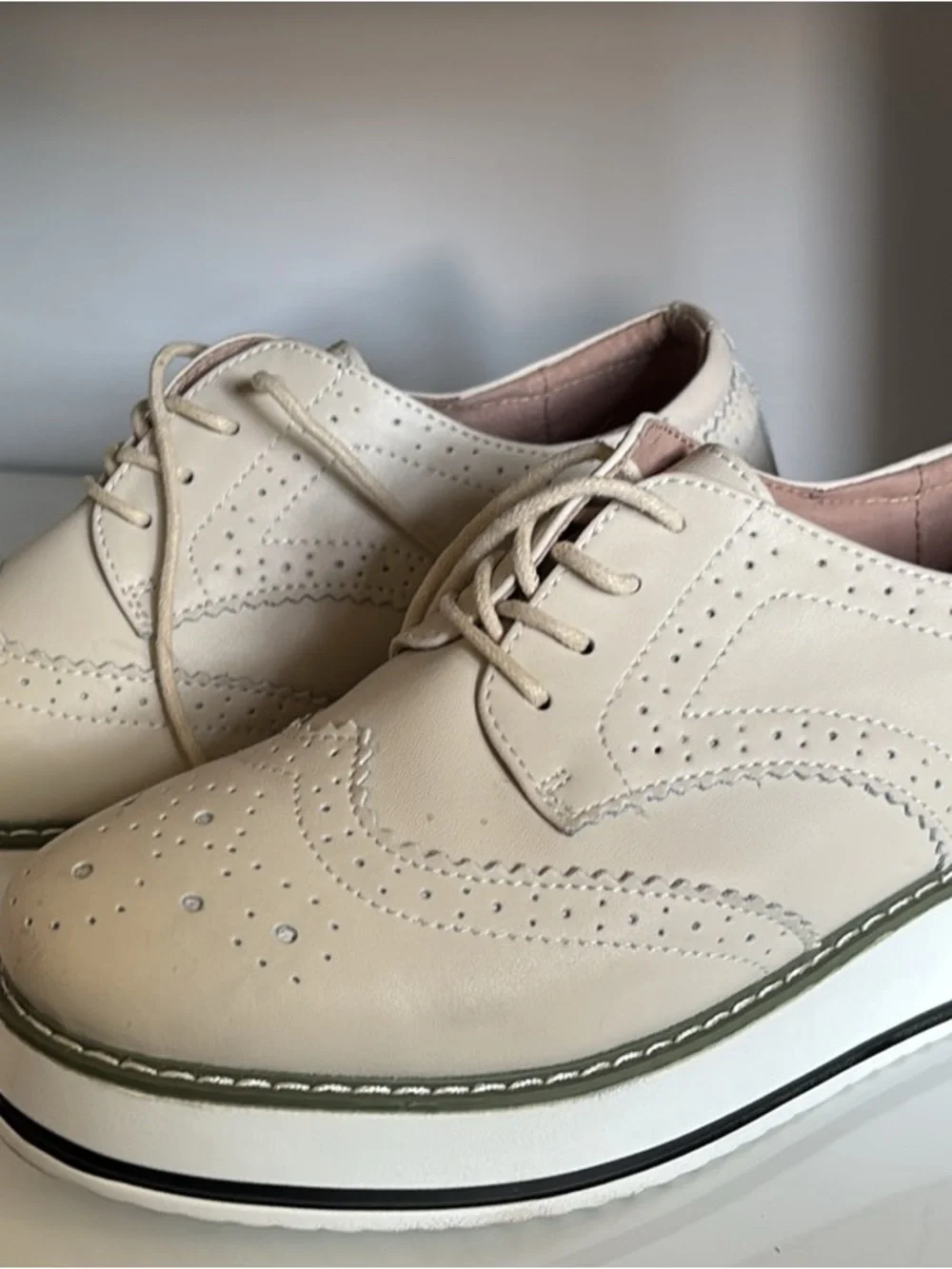 Cream Lace-Up Wingtip Platform Shoes